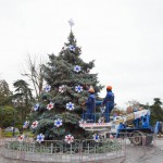 Новогодний наряд для главной елки города Евпатория
